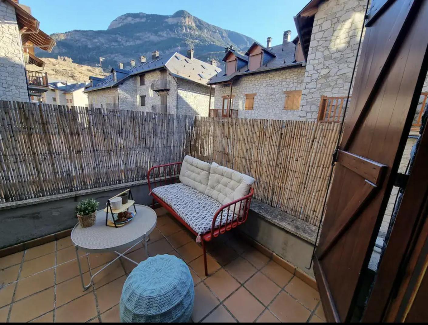 Check-In Casas El Rincon Apartment Benasque Exterior photo